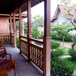 Deluxe Twin Garden View